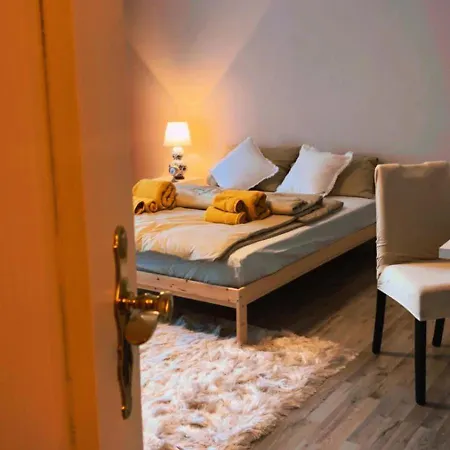Apartment Haus Guelen Gaestehaus Naehe Nuerburgring Langenfeld (Eifel)