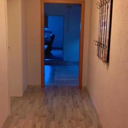 Apartment Haus Guelen Gaestehaus Naehe Nuerburgring Langenfeld (Eifel)