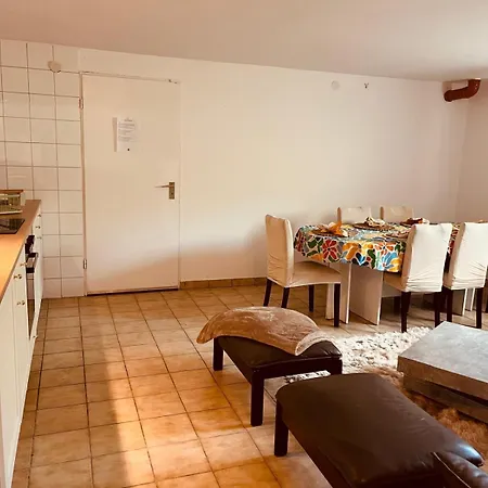 Haus Guelen Gaestehaus Naehe Nuerburgring Apartment Langenfeld (Eifel)