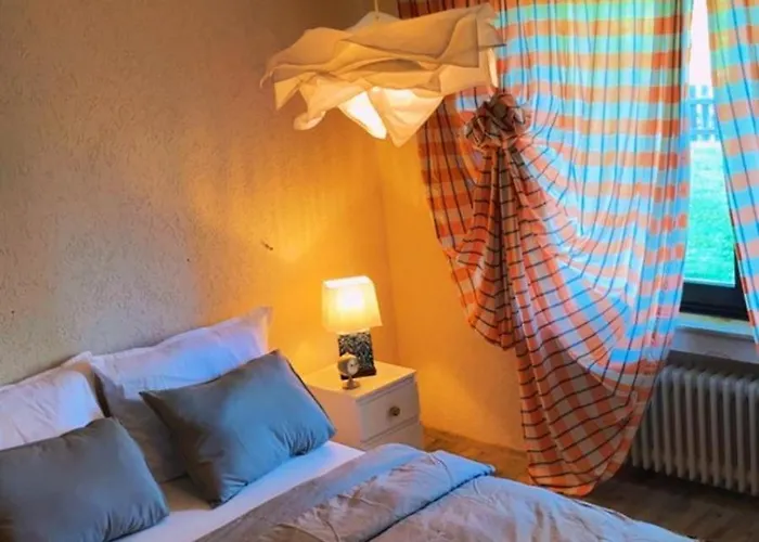 Haus Guelen Gaestehaus Naehe Nuerburgring דירה Langenfeld (Eifel)